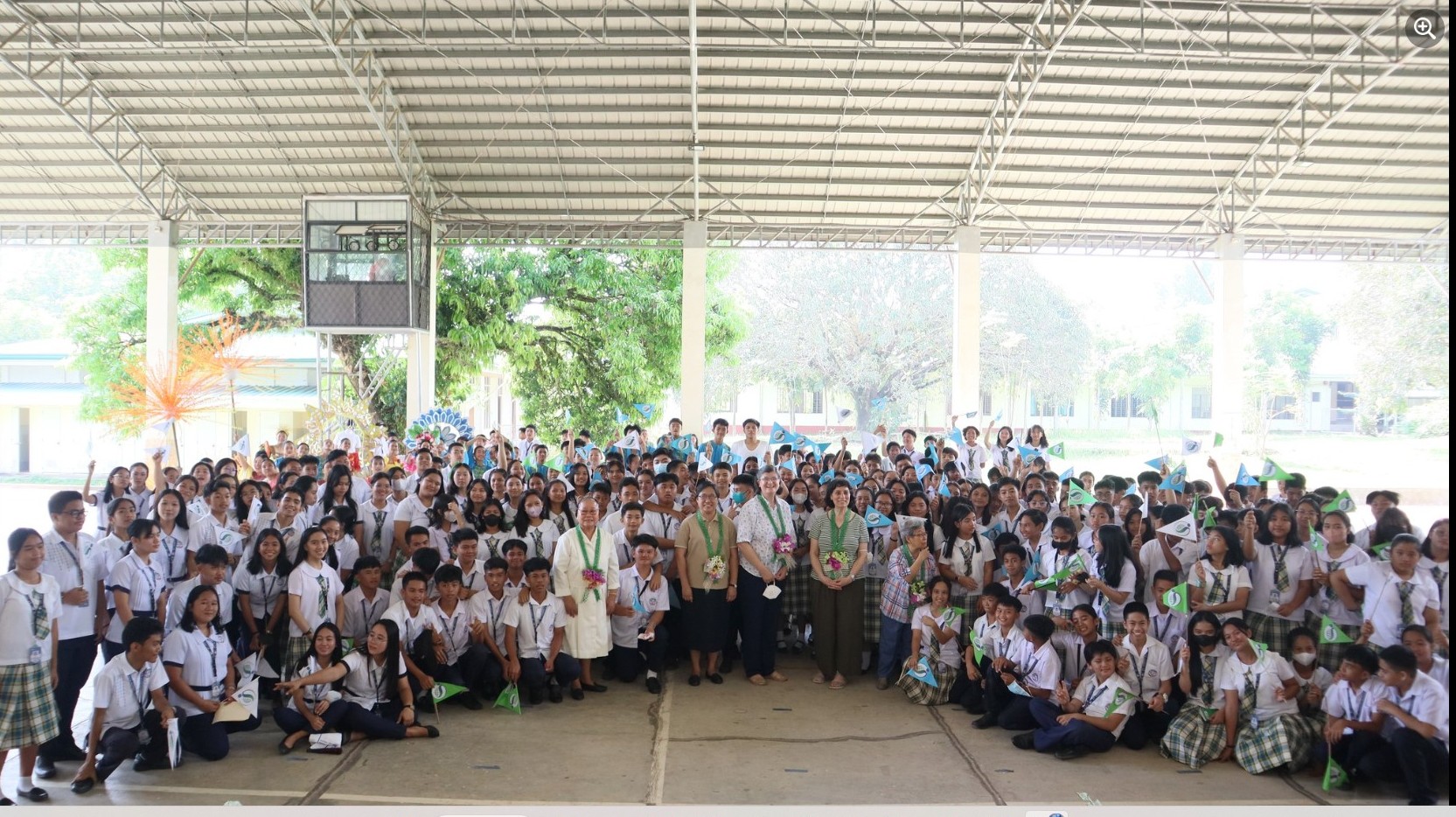 MOTHER GENERAL CROSSES THE ILOILO STRAIT TO GUIMARAS ISLAND – VISIT @ ST. JOSEPH SCHOOL-HIJAS DE JESUS 